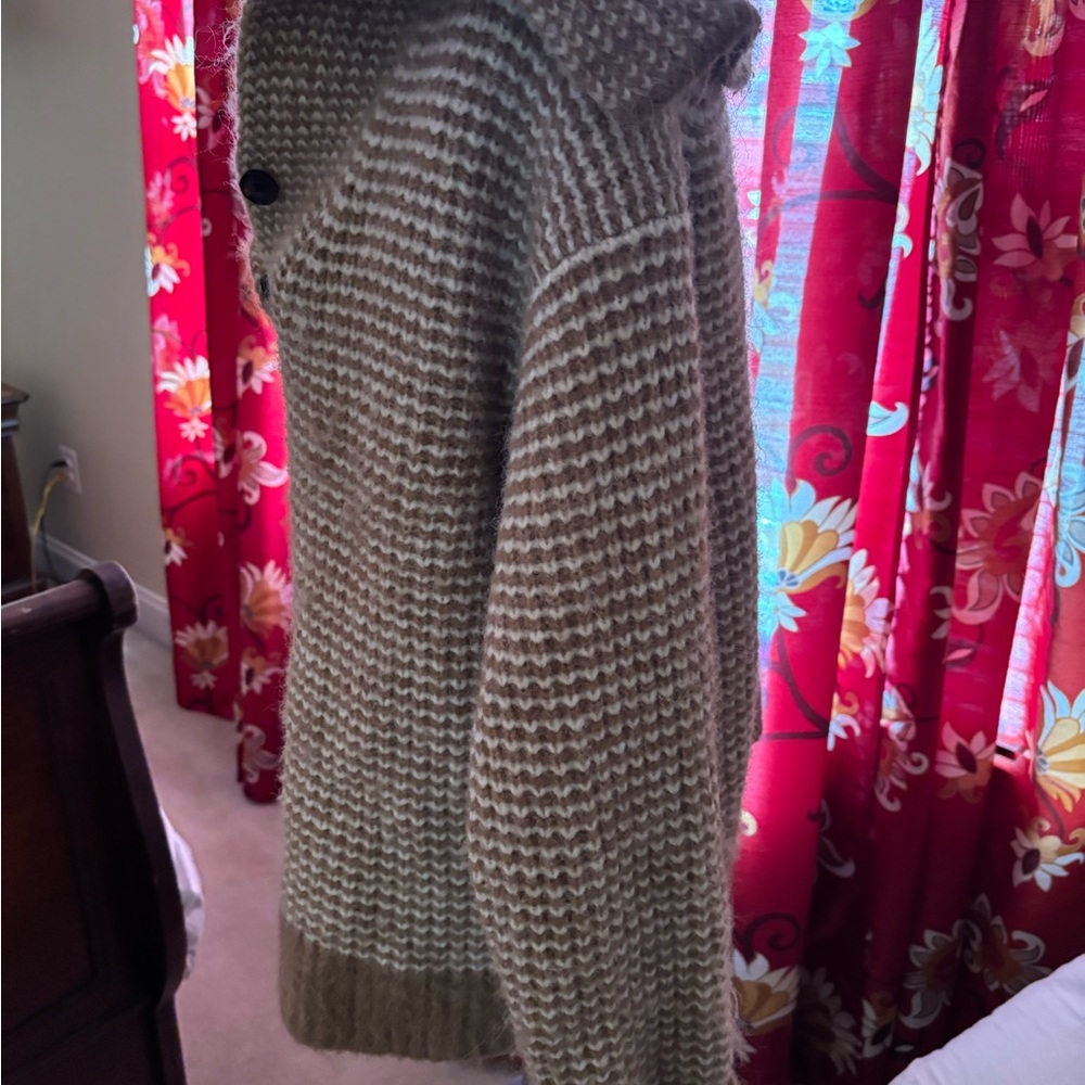 Banana Republic Cozy Brown Knit Sweater - Picture 2 of 7